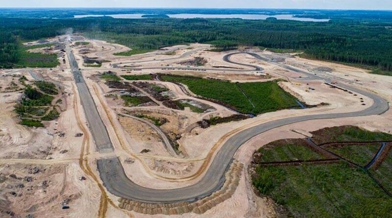 Чиновники Moto GP провели свой первый осмотр новенькой финской трассы «KymiRing» и были довольны текущими условиями подготовки.