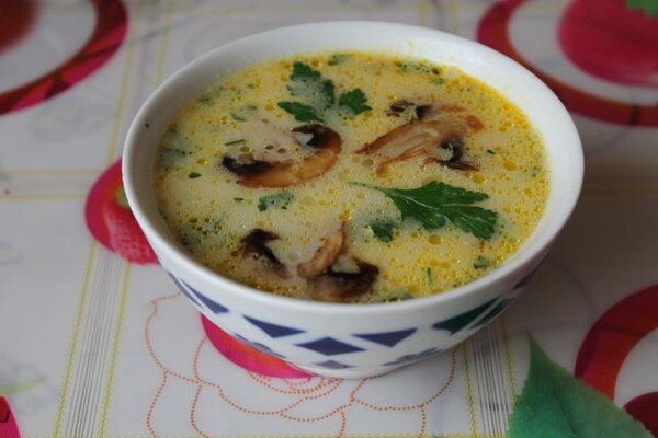 Как я готовлю вкусный суп с плавлеными сырками и шампиньонами