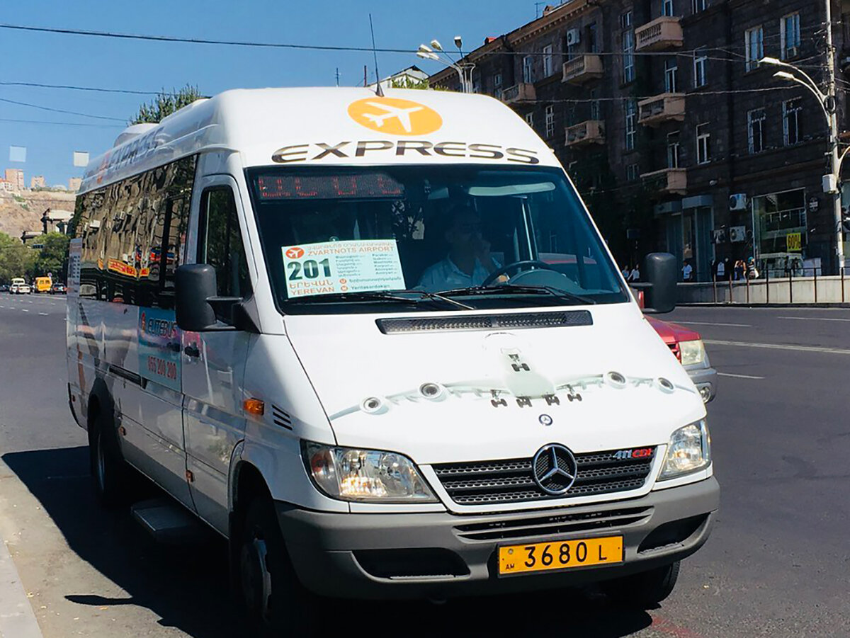 Анапа ереван. 201 Автобус Ереван. Автобус 201 Ереван маршрут. 21 Ереван автобус. Ереван автобус в аэропорту.