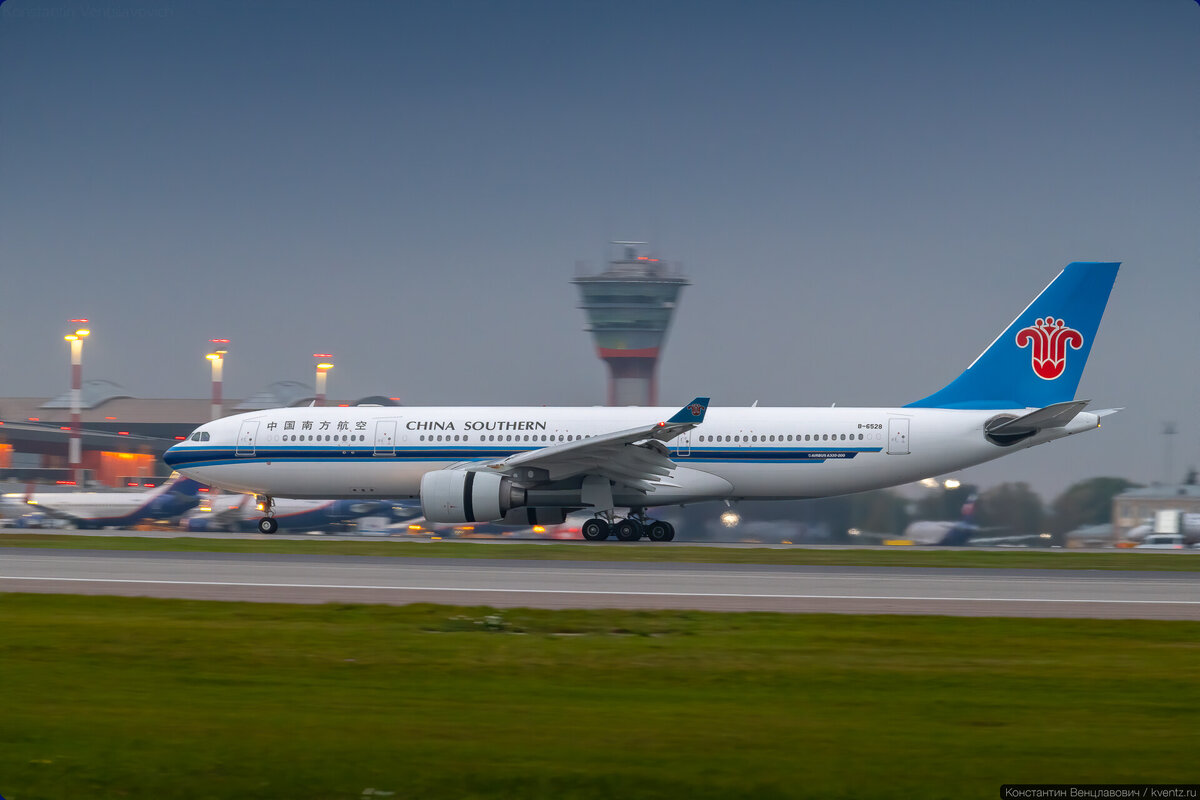 China southern москва. Китайские авиакомпании в Шереметьево.