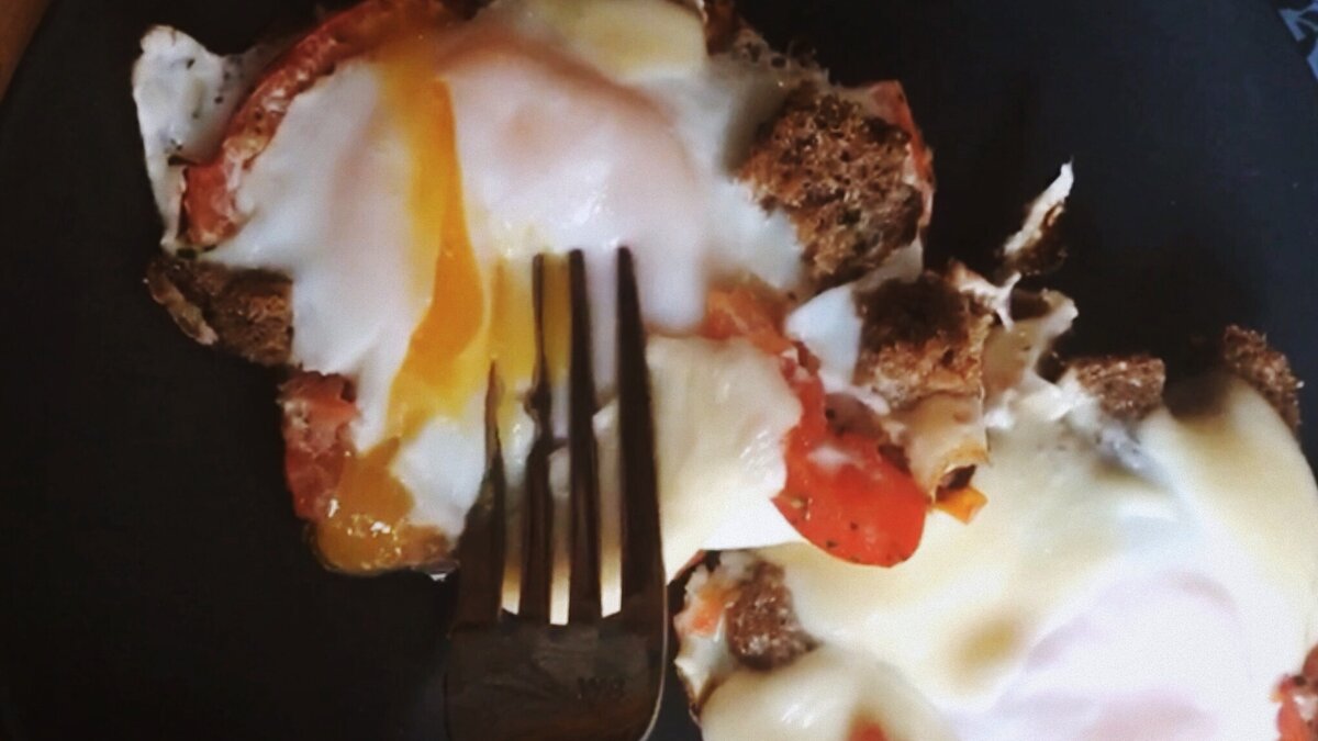 Этот вид яичницы никого не оставляет равнодушным =)