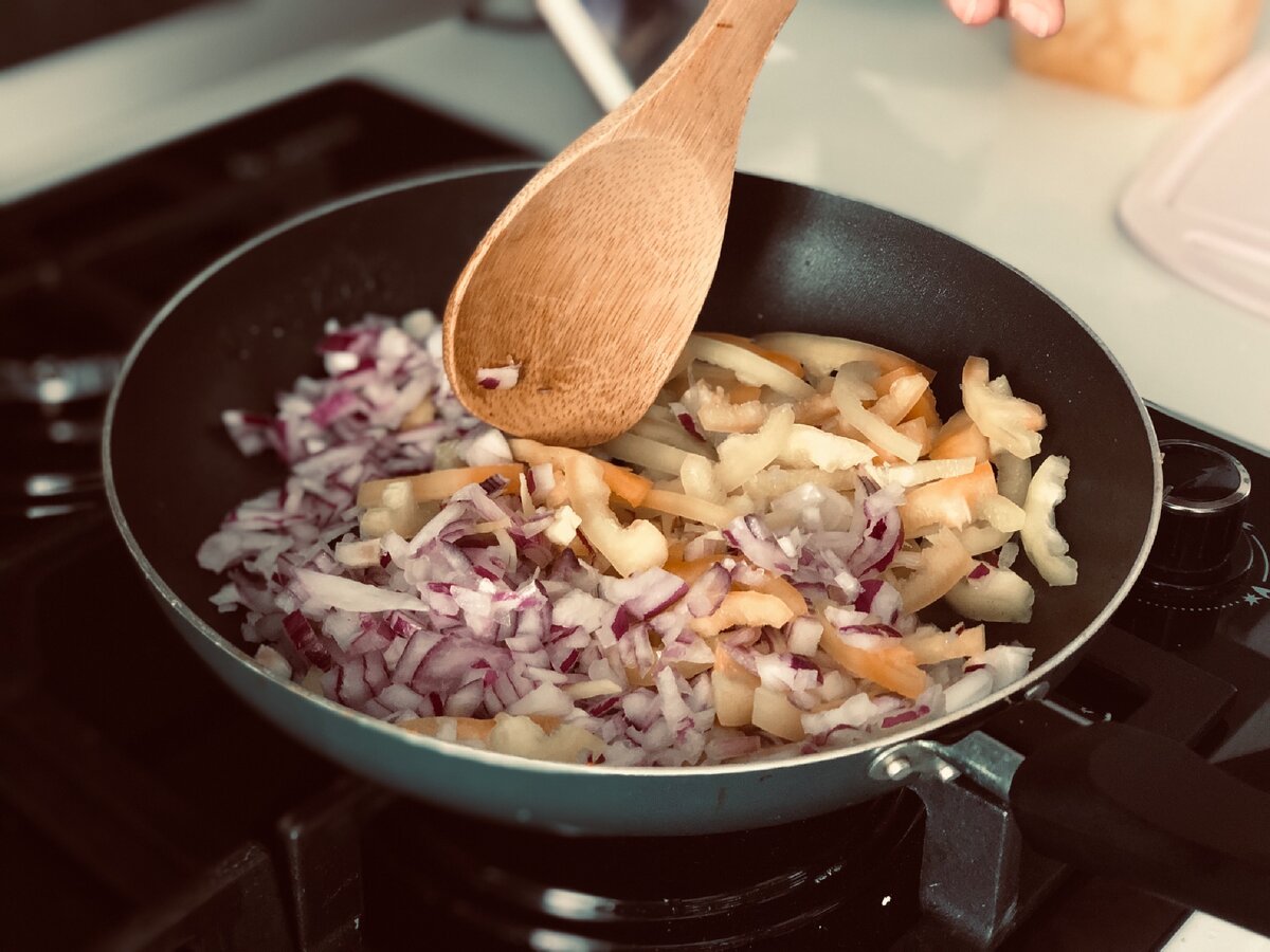 Курочка по-китайски. За уши не оттащишь.