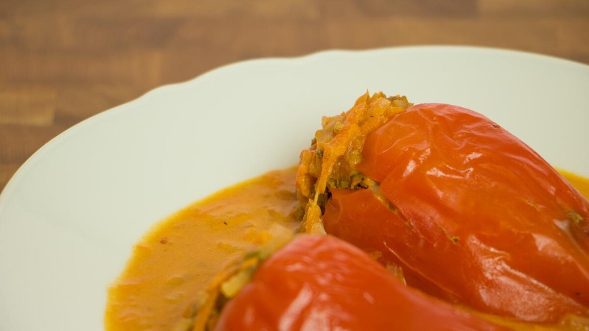 Привет! Сегодня готовим фаршированные перцы! ВИДЕО как всегда в конце статьи.