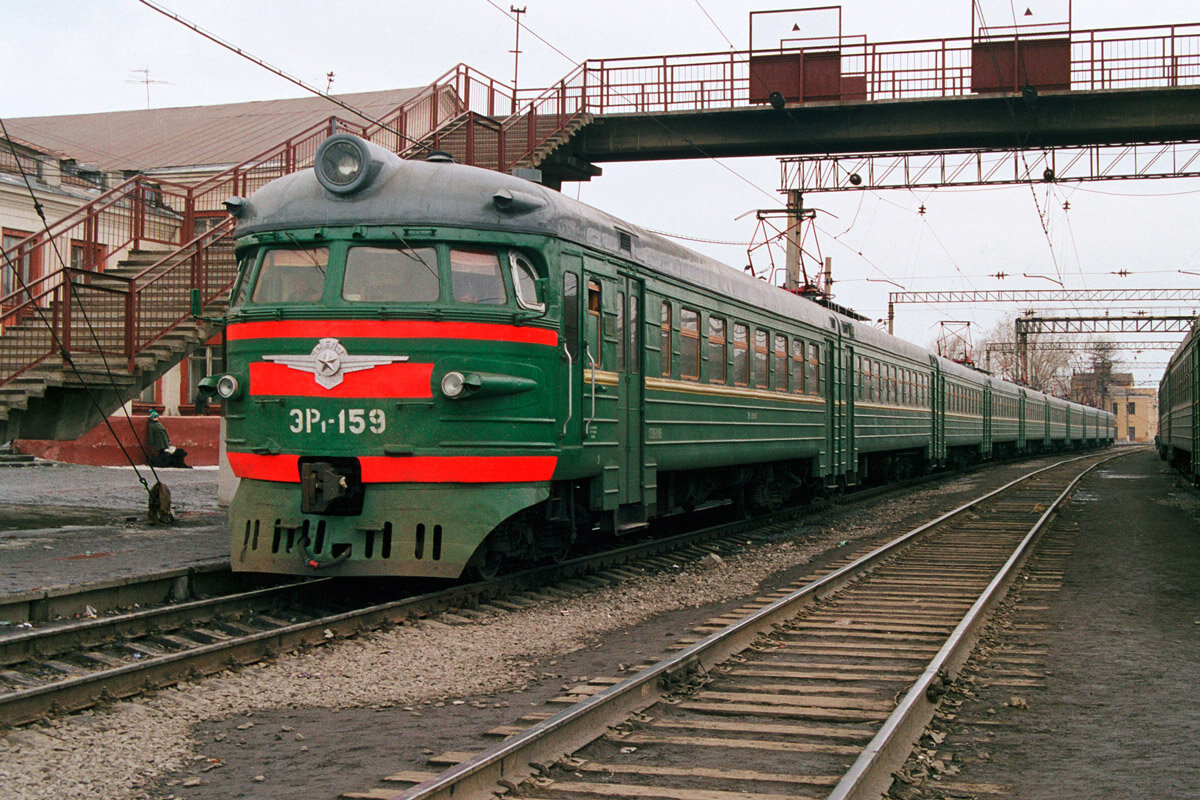 Электропоезд тогучин. Эр2 электропоезд СССР. Эр1 121. Эр1 (электропоезд Рижский, 1-й Тип). Поезд эр1.