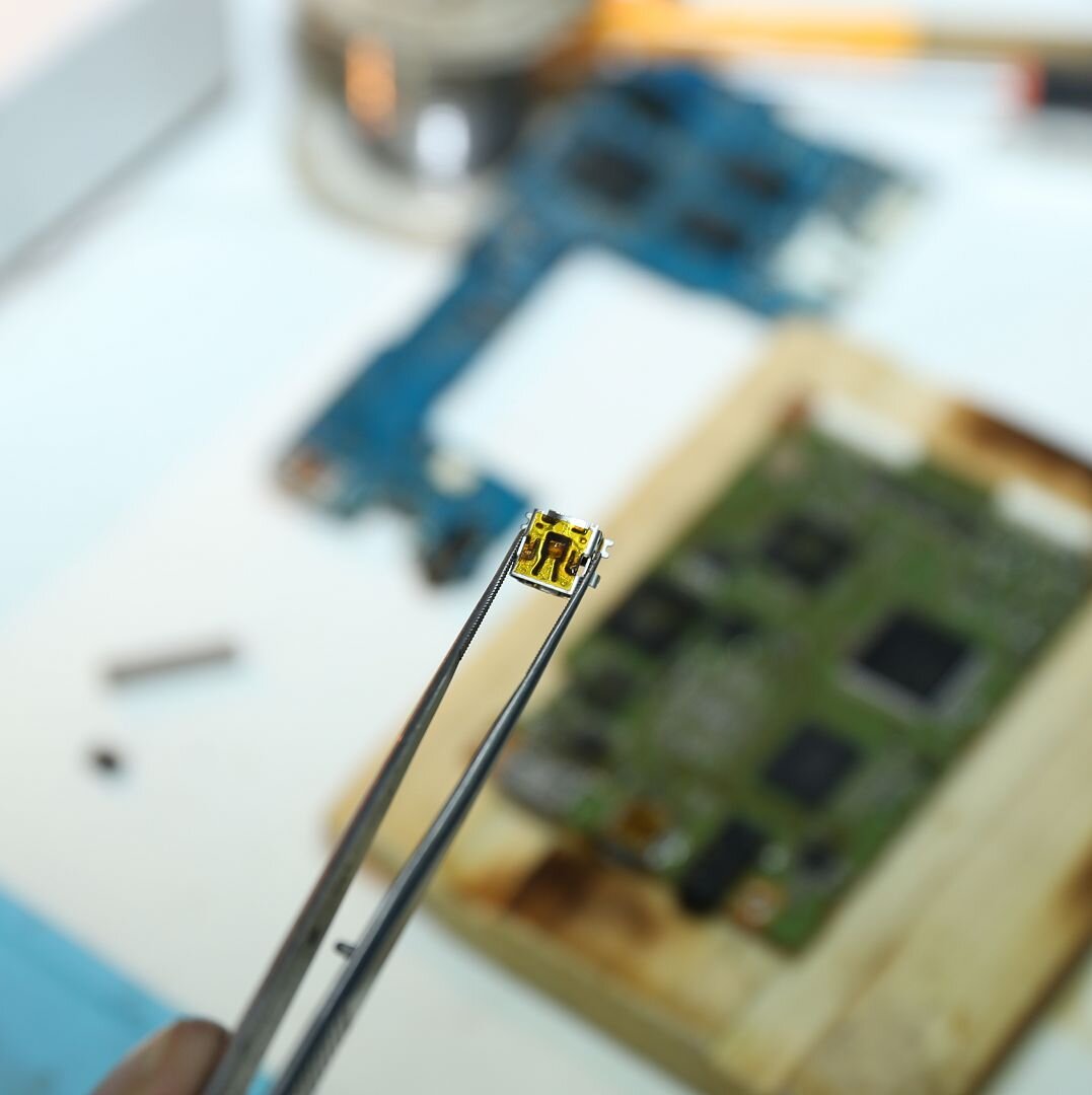 Разъем MicroUSB фотоаппарата