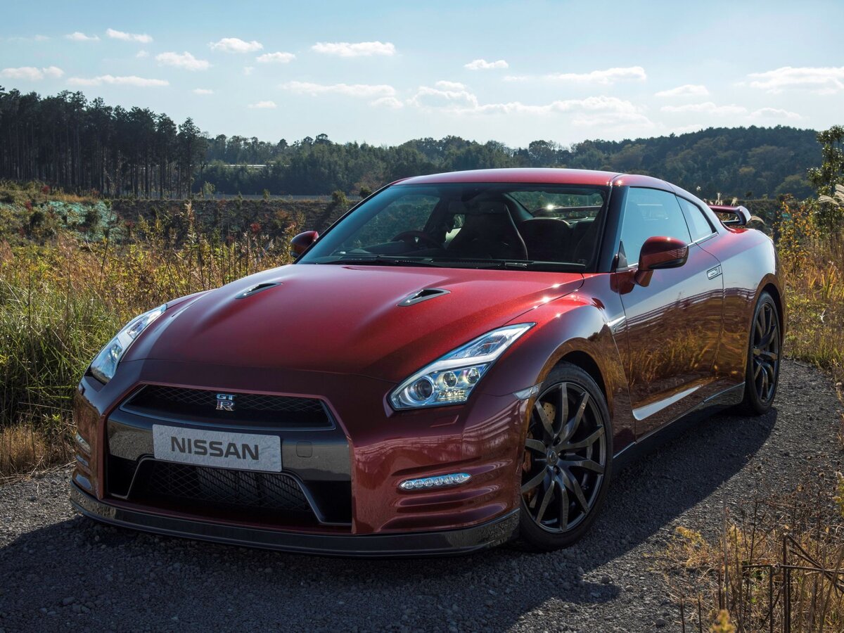 Nissan gt r 2014