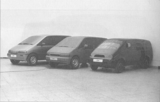 Все три макета ВАЗ-2114, справа - самый ранний. Фото из книги "Высокой мысли пламень"