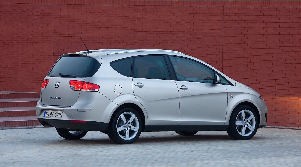SEAT Altea. Фотография взята с сервиса Яндекс Картинки