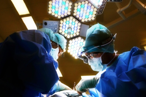 Перевязать маточные трубы женщине можно во время операции кесарево сечение 