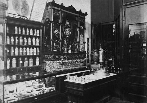 Автомат газированной воды в одной из аптек в Ванкувере 1880г.