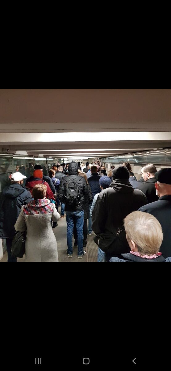 Фото в Московском метро 15.04.20