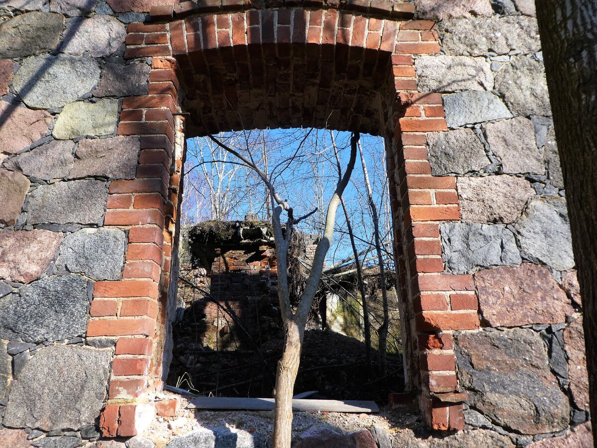 Полумызок Анненгоф