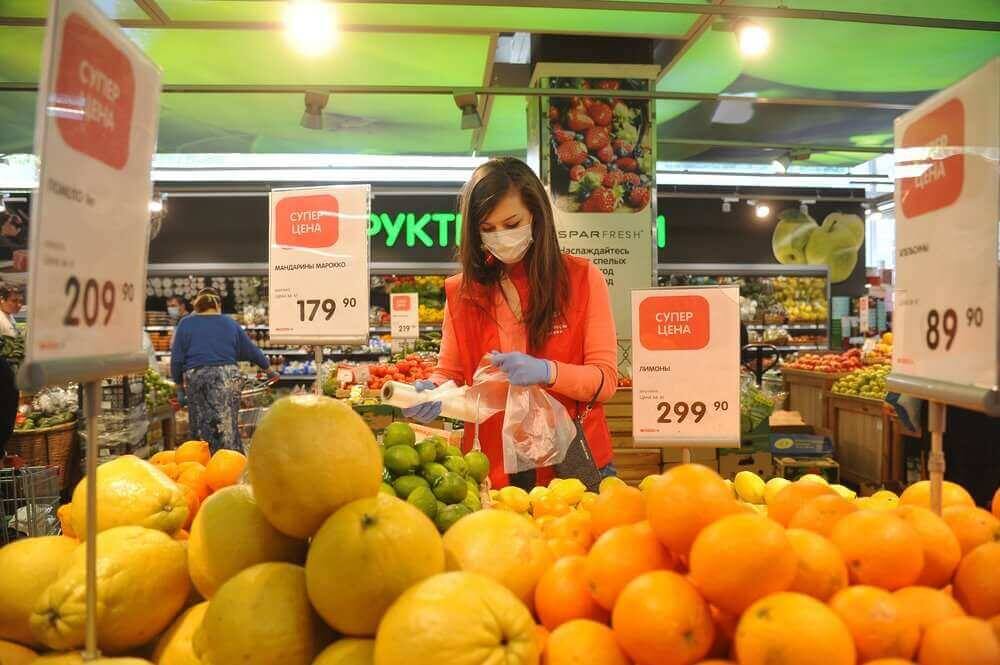 Фото: © Работа волонтерского движения «Мы вместе» по доставке продуктов населению во время пандемии COVID-19 / Александр Авилов / АГН Москва 
