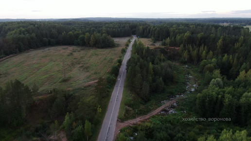 Песчаный карьер ежедневно превращается в незаконную свалку мусора. Псковская область