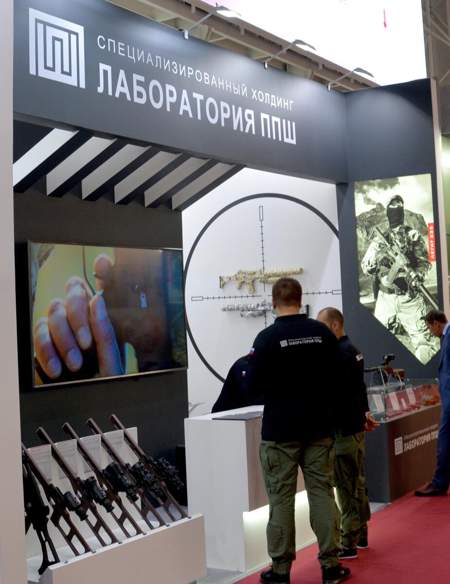 Стенд компании на одной из выставок.