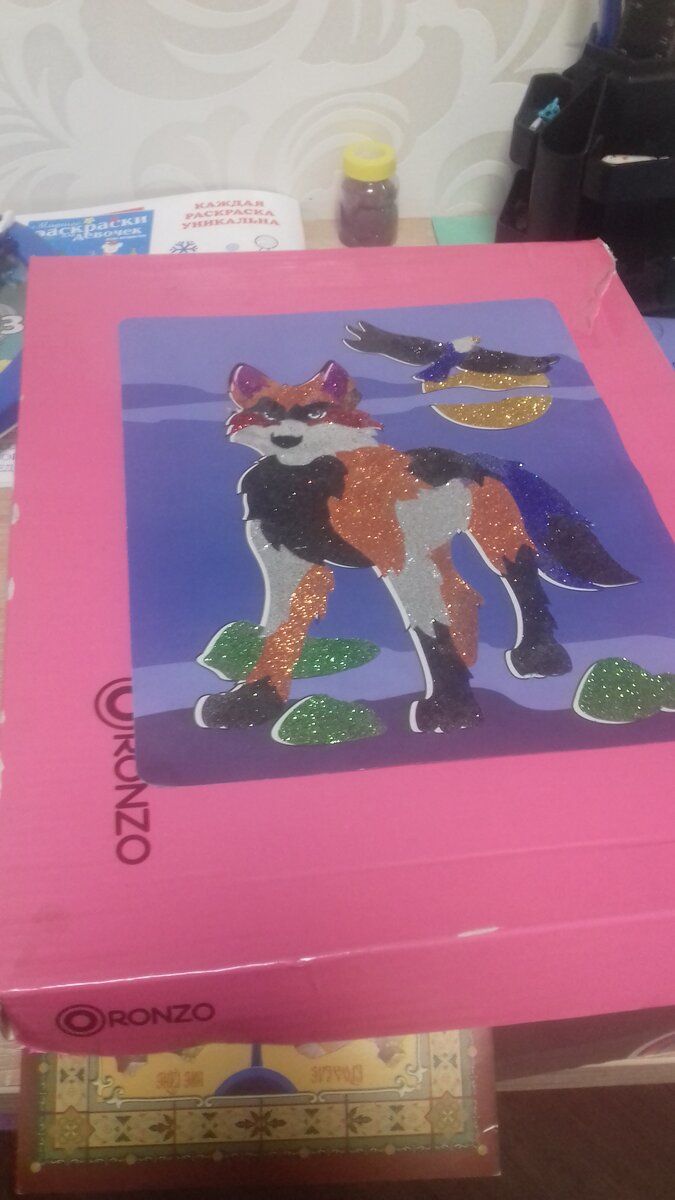 Картина из песка, дочь сделала