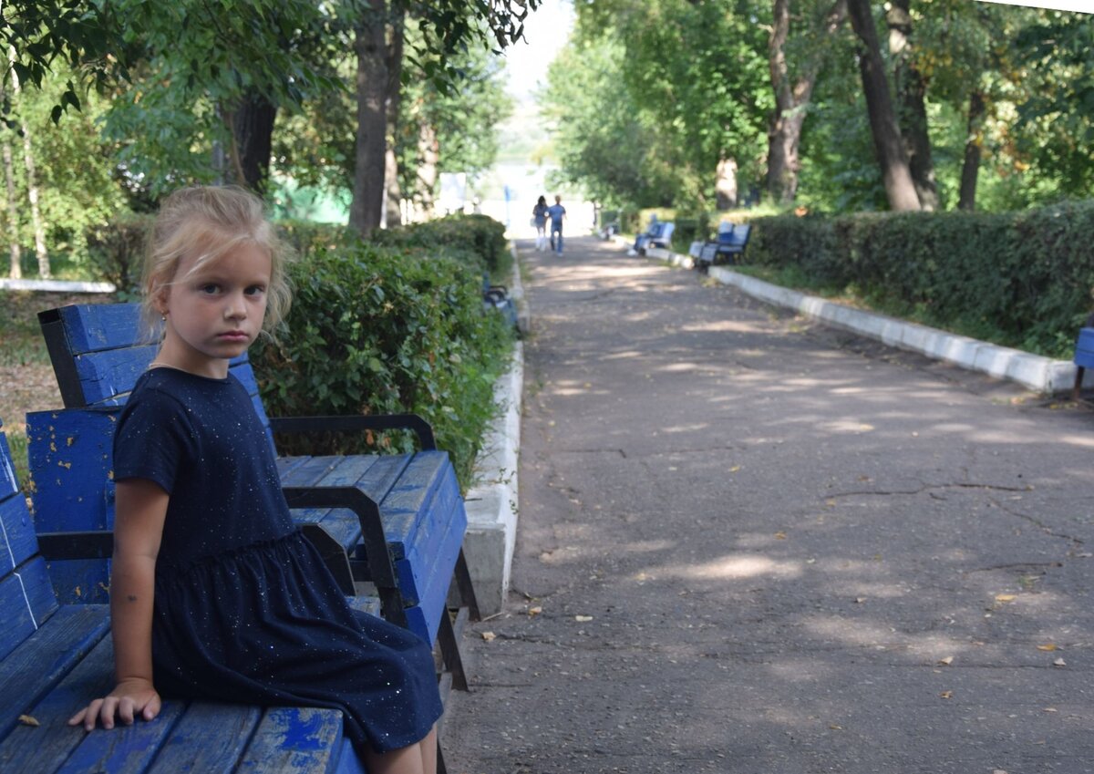 Нижняя аллея в парке