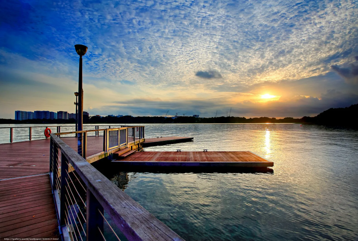 Что можно увидеть на пристани в Англии?