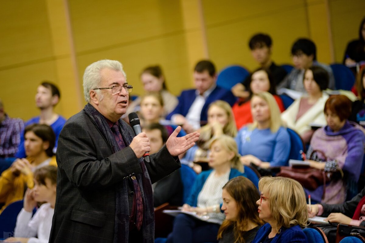 Две точки зрения на школьное образование- Алексей Савватеев, Евгений Ямбург  | Вестибюль | Дзен