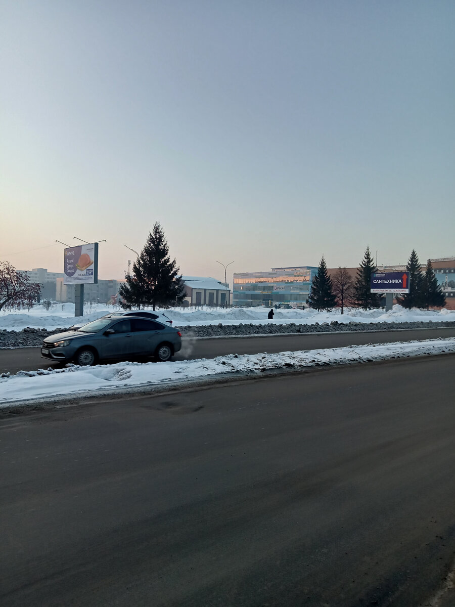 бывают у нас и такие серые дни. но всегда ждём солнца