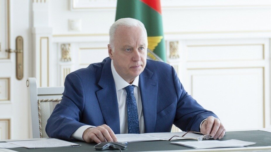     Глава следственного комитета России Александр Бастрыкин потребовал проверить врачей, которые неделю отказывались выезжать на помощь ветерану в Волгограде, сообщает пресс-служба СКР.