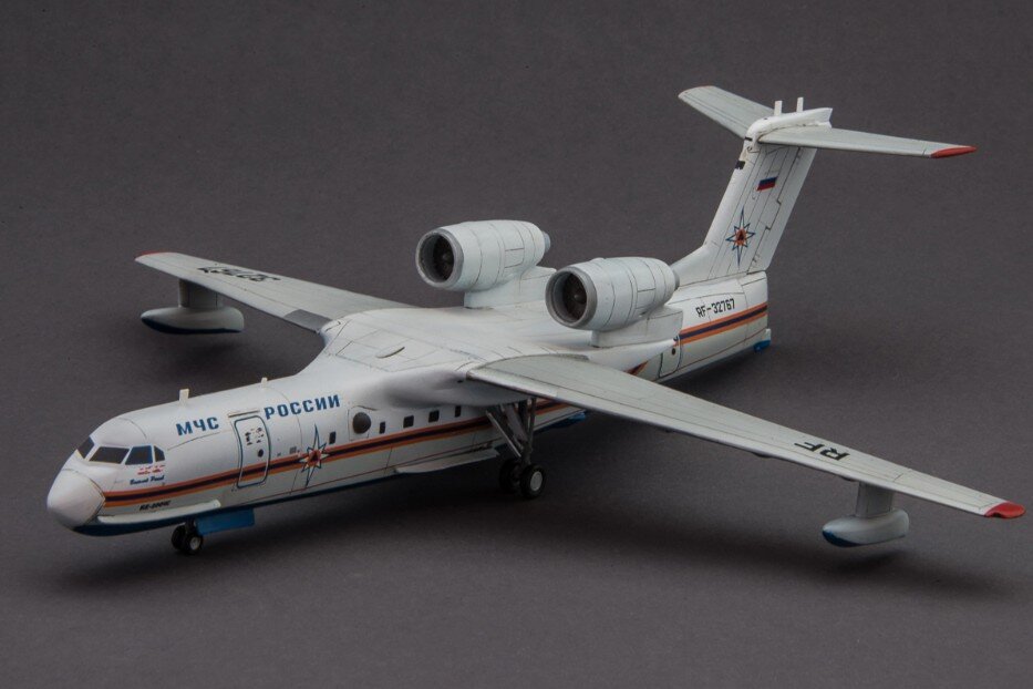 Сборная модель самолёта-амфибии БЕ-200