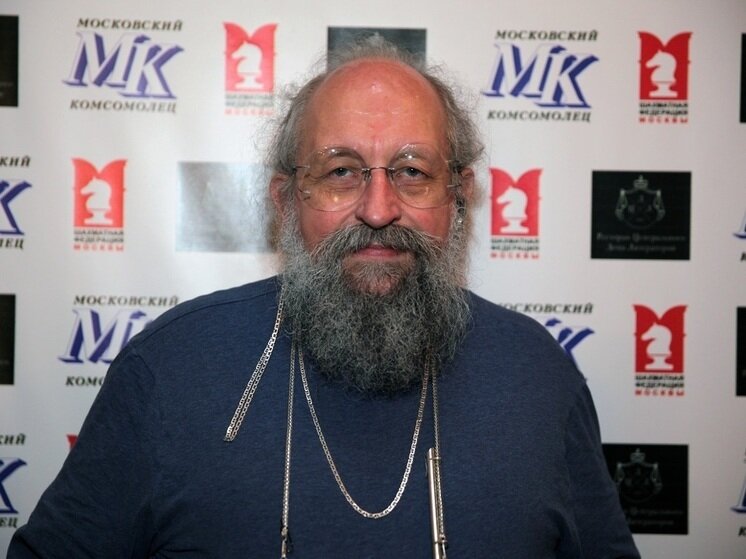 Известный политик требует признать недействительным решение общего собрания собственников