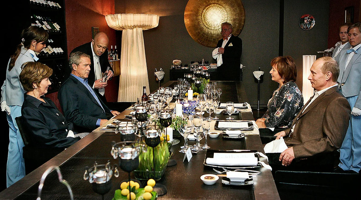 Американский президент, ВВП и его повар. Фото из Яндекс Картинки.