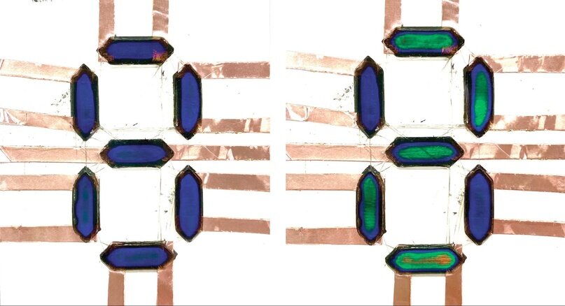 Напечатанные токопроводящие сегменты меняют цвет при подаче напряжения