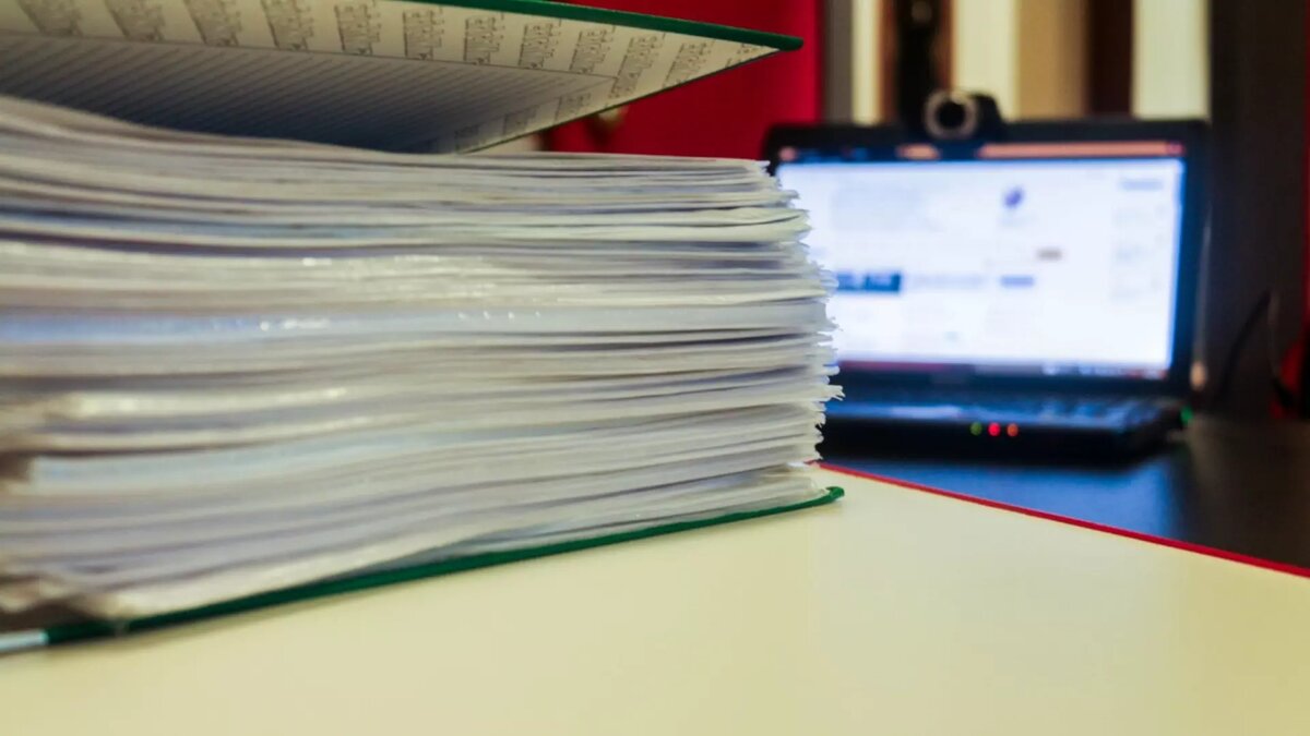     Руководитель регионального управления Росаккредитации по СЗФО Александр Зайцев задержан в Петербурге, его подозревают в злоупотреблении служебными полномочиями, сообщает 47news.