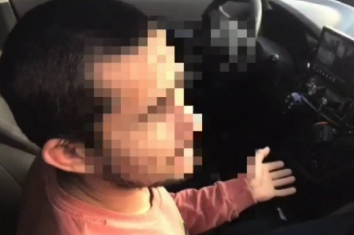    Свердловским полицейским пришлось стрелять по машине с пьяным водителем