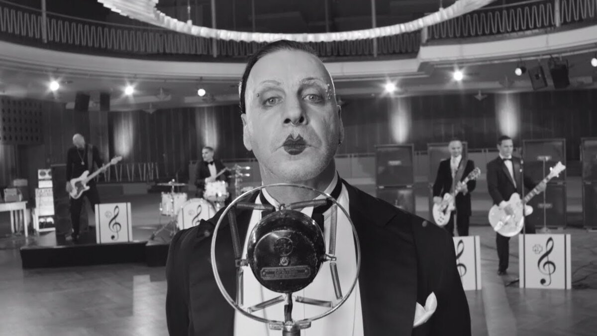 Группа Rammstein выпустила новый трек Rammstein - Radio, 25 апреля состоялась премьера трека, а 26 был выпущен клип на данную композицию. Нас отправляет в 1950 годы, в общий образ Германии. В клипе фигурируют антикварные радиолы и приёмники Carmen (1953-54), Transito (1960-е) и другие. Во втором куплете можно услышать такие предложения как: 
Wir durften nicht dazugehören(Нам было запрещено быть частью общества)
Nichts sehen, reden oder stören(Видеть, говорить или кого-то беспокоить)
Jedes Liedgut war verboten(Любая песня была запрещена)
So gefährlich fremde Noten(А иностранные ноты так опасны)
Doch jede Nacht ein wenig froh(Но каждый вечер я немного счастлив)
Mein Ohr ganz nah am Weltempfänger(Моё ухо очень близко к приемнику)
Данный куплет нам говорит что в 30-40 годы что в то время нельзя было общаться с обществом(Нам было запрещено быть частью общества), или частенько кого то беспокоить(Видеть, говорить или кого-то беспокоить) , так  как вас могли заподозрить в шпионстве, и преднамеренном бунте. И нельзя было слушать иностранные песни(А иностранные ноты так опасны) ведь германцы могли подумать что вы не уважаете свою Родину, и могли вас по просто расстрелять. Предпоследние предложение нам говорит что  каждый вечер он бывает немного счастлив(Но каждый вечер я немного счастлив), и он так становится от этого счастлив что все ближе и ближе подносит свое ухо к приемнику(Моё ухо очень близко к приемнику).