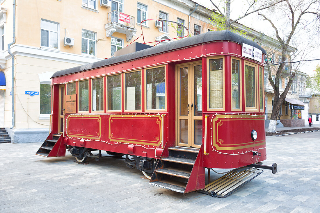 Памятник трамваю. Советск калининградской области трамвай. Выборгский трамвай выборг. Трамвай памятник кишинёв. Трамваи волгограда волжский.