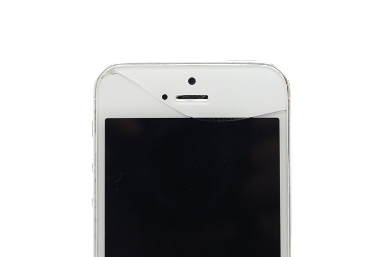 Замена экрана (дисплея) iPhone 5S по отличной цене в сети сервисных центров Москвы «X-Repair»!