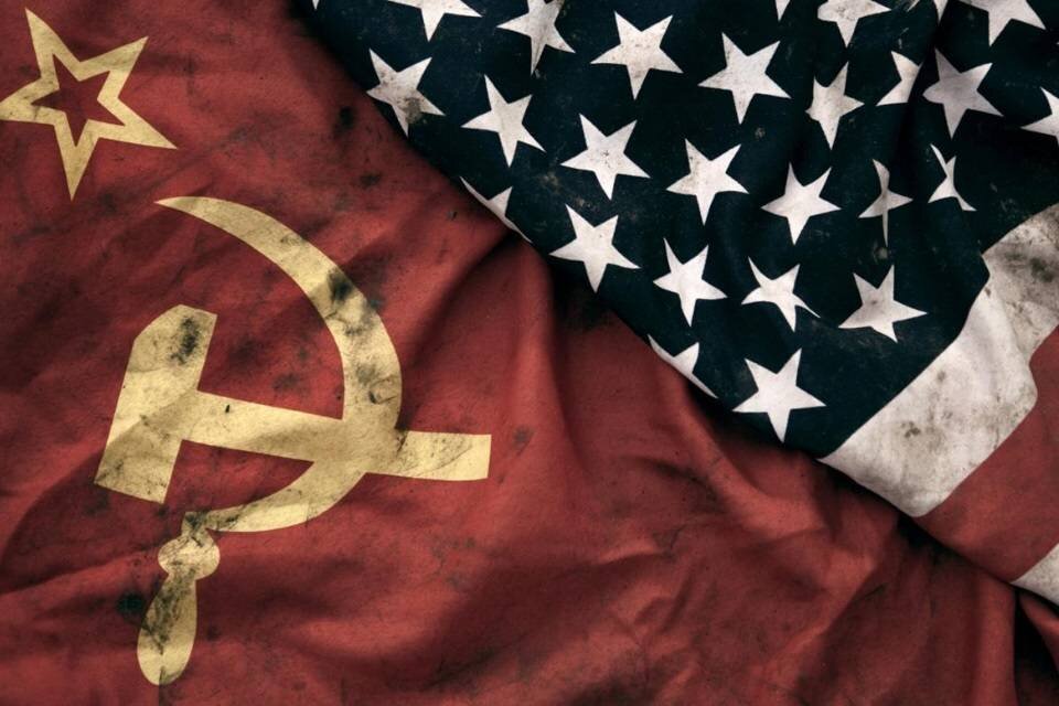  Мексика смогла бы легко вести бои с США за отнятый Техас, Турция беспрепятственно могла бы захватывать Европу, Китай легко бы напал на вымотанный СССР. Это понимали обе стороны, поэтому никто и не собирался воевать. 