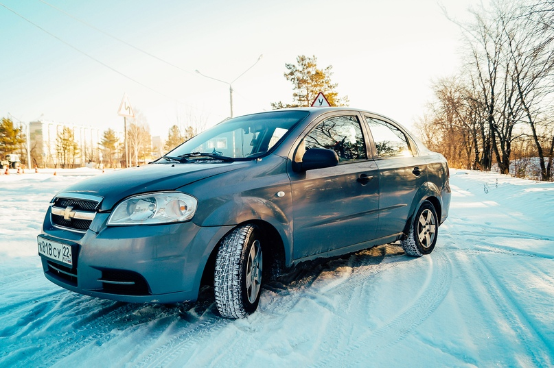 Автодром барнаул автомобили с пробегом. Автомобиль Шевроле в автошколах. Автоинструктор Барнаул авито.