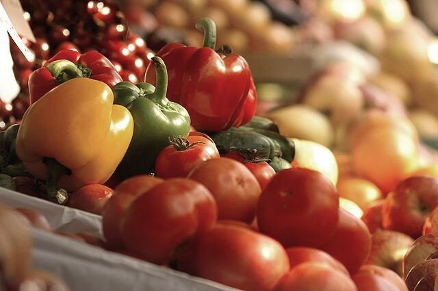 Красные овощи и фрукты (фото из открытого источника)