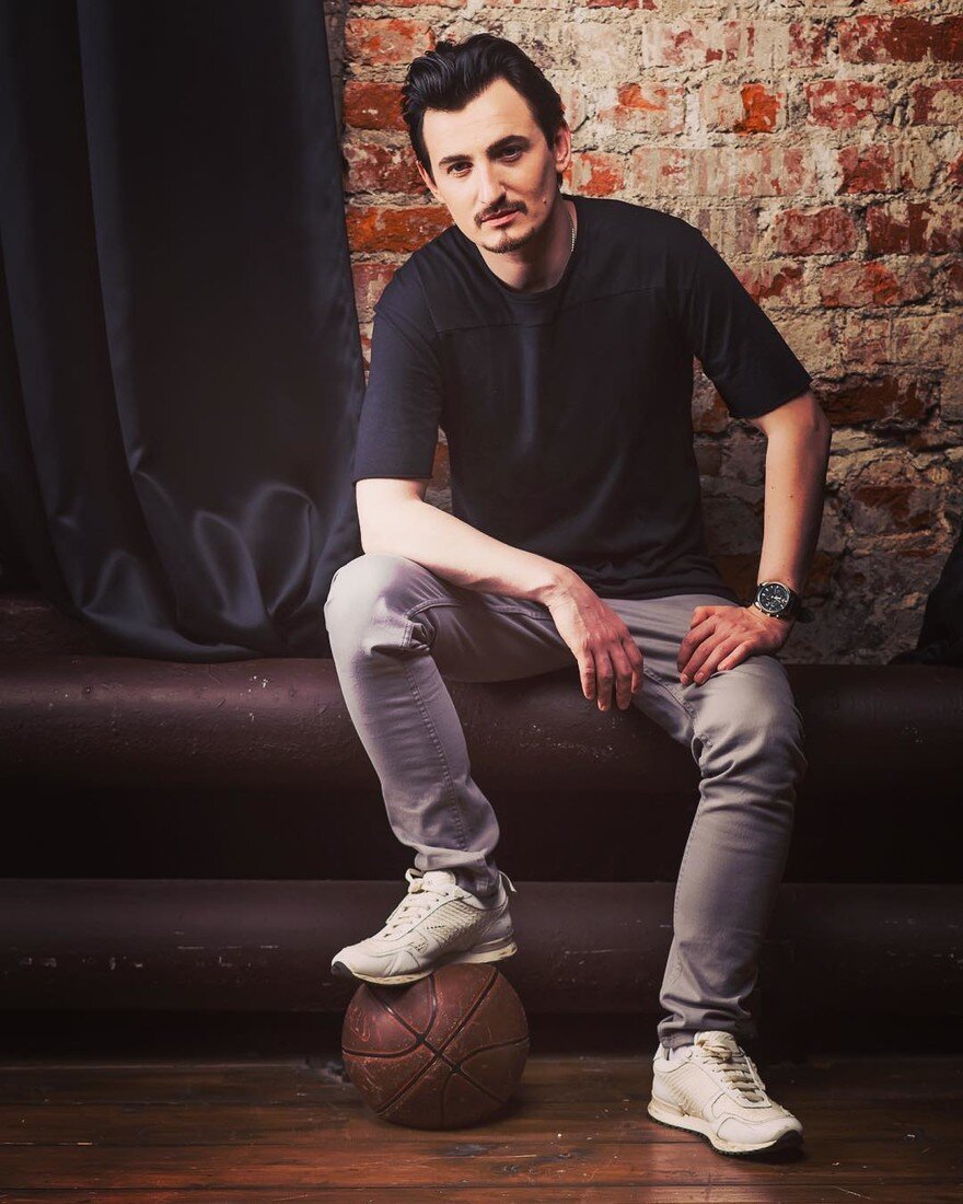 Влад Кадони