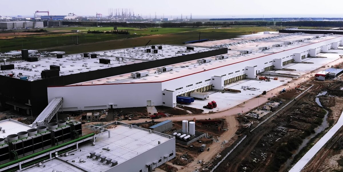 Tesla Gigafactory 3 в Шанхае