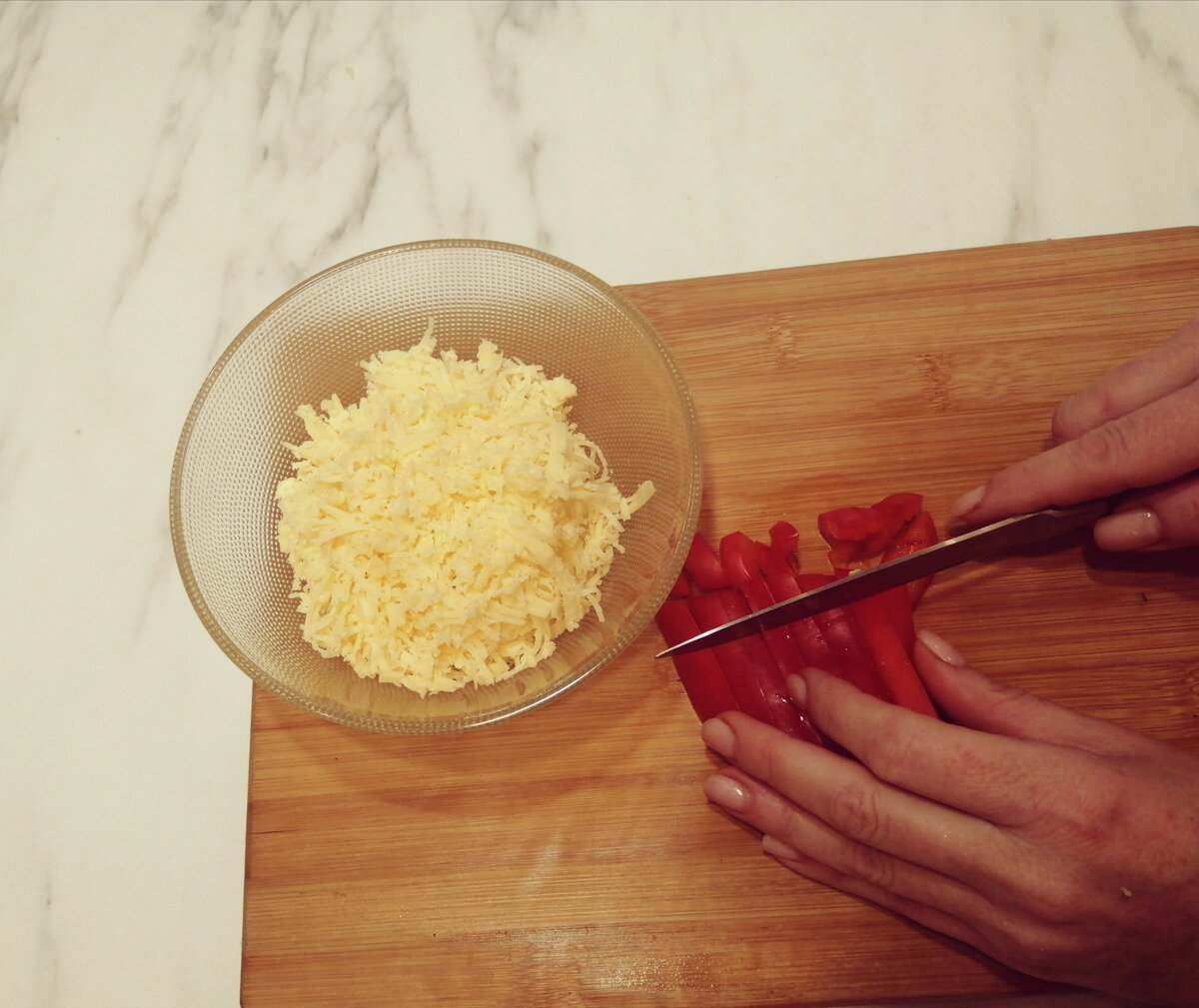 Картофельные корзиночки с сыром, беконом и яйцом!