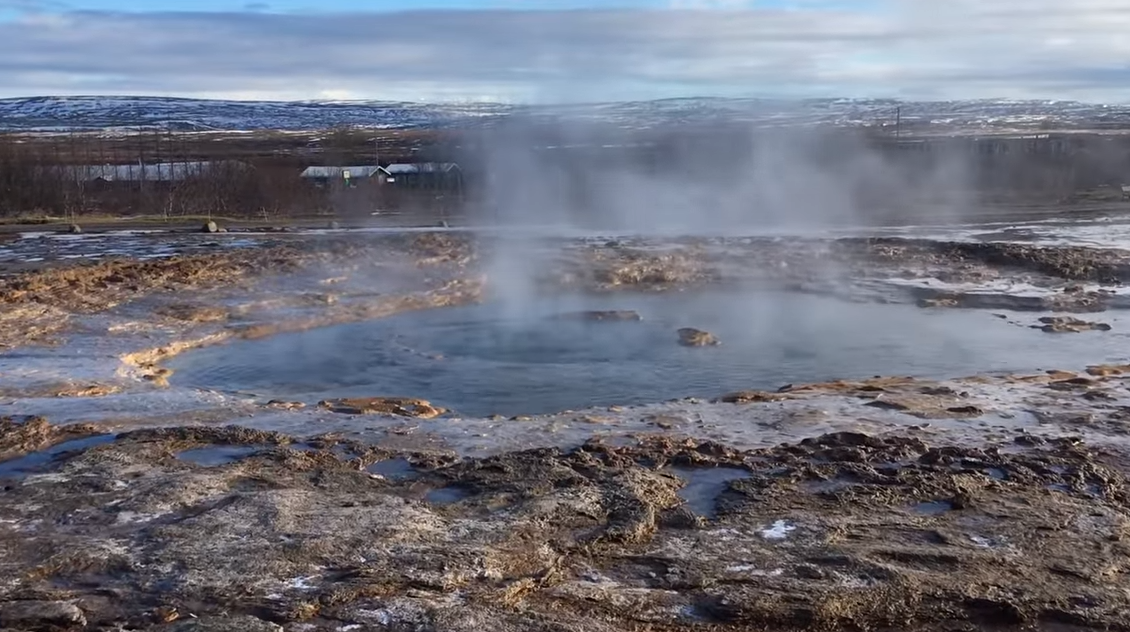 Особенно важно пользоваться термальной водой в летнюю пору