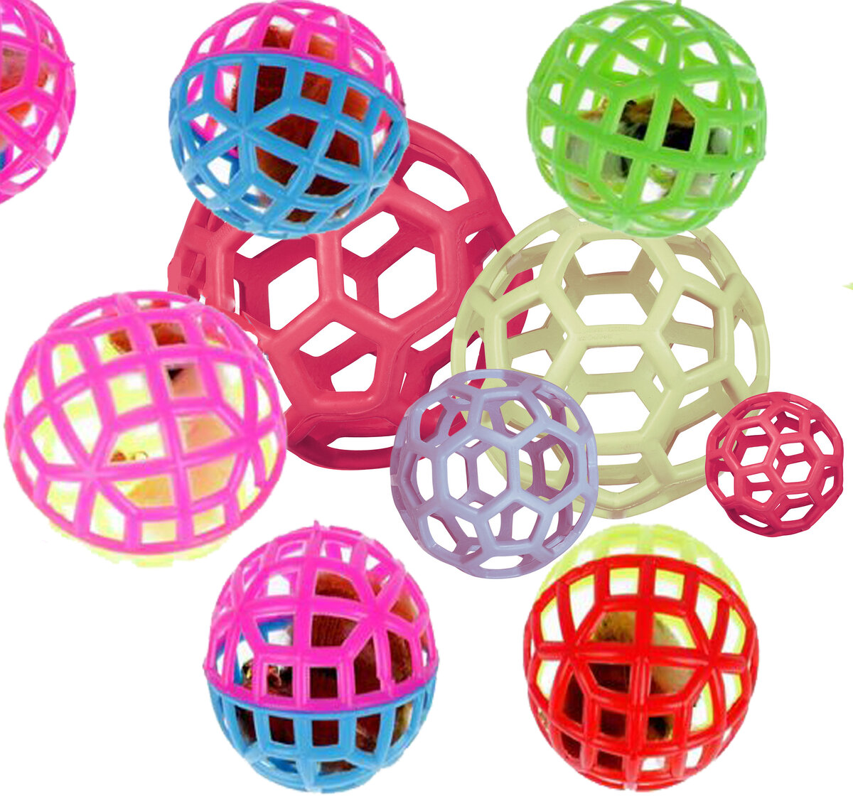 Мячики с бубенцом внутри или пустые.