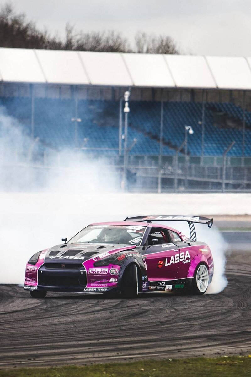 nissan gtr drift