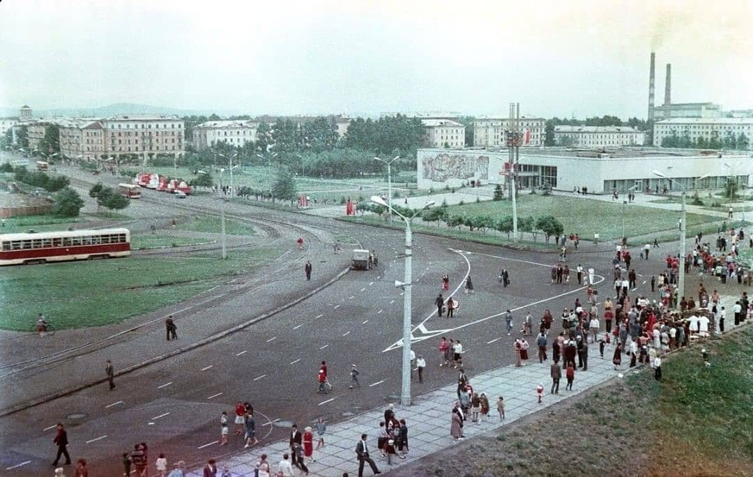 На Набережной Амура