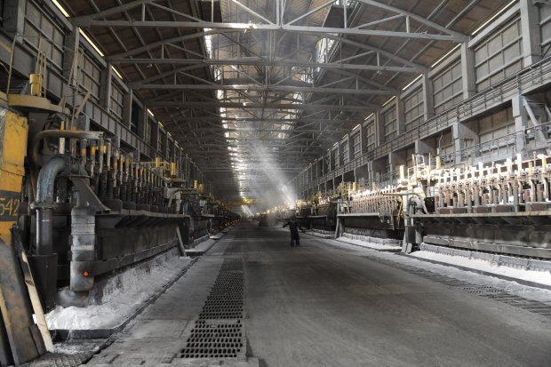 алюминиевый завод где. краз алюминиевый завод красноярск. алюминиевый завод где. красноярский алюминиевый завод ("русал красноярск"). оао «новокузнецкий алюминиевый завод» - производство алюминия;.