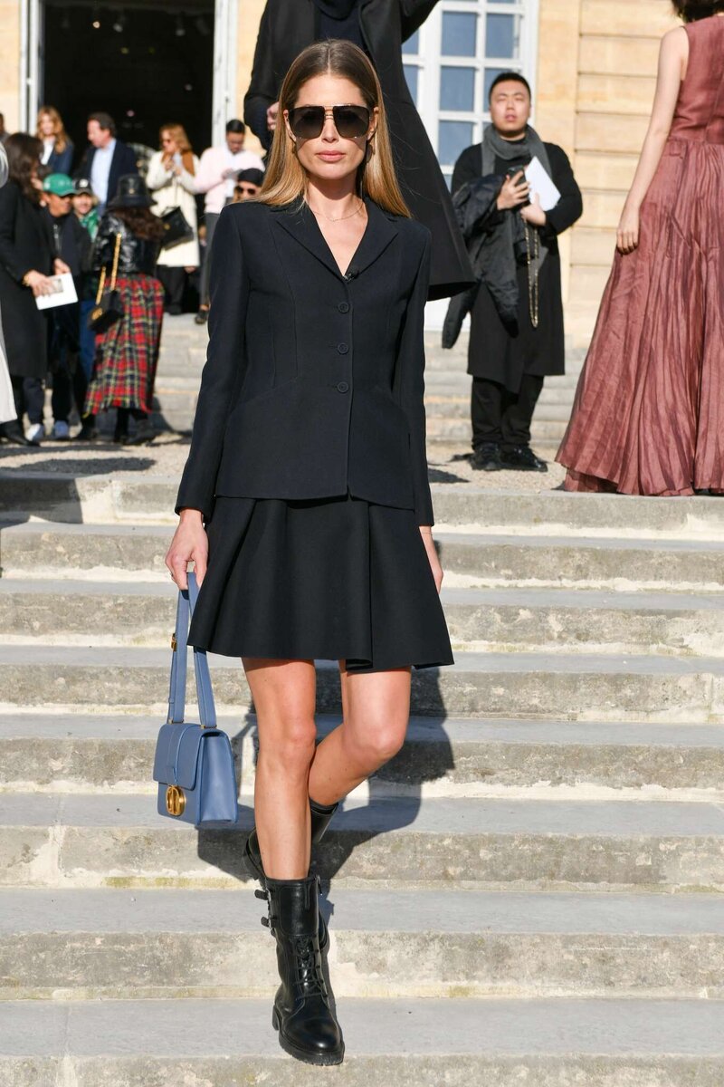 модель Даутцен Крус  в январе 2020 на парижской неделе моды 