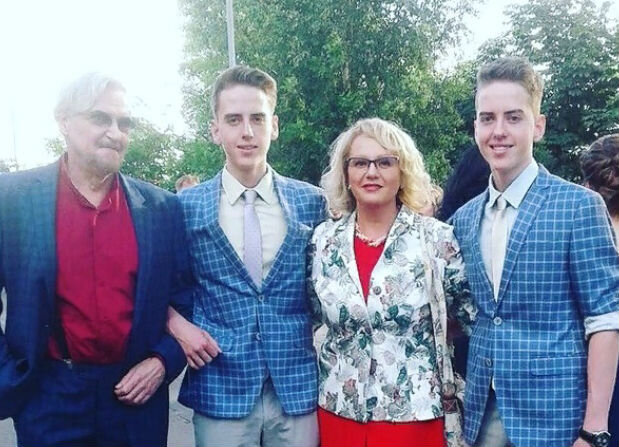 Людмила Татарова с мужем Сергеем Джигурдой и сыновьями
