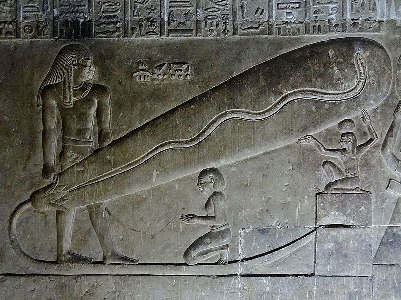 Лампа Дендеры. Источник фото: https://alchemy.ucoz.ru/Dendera/Dendera_Krypta_50.jpg