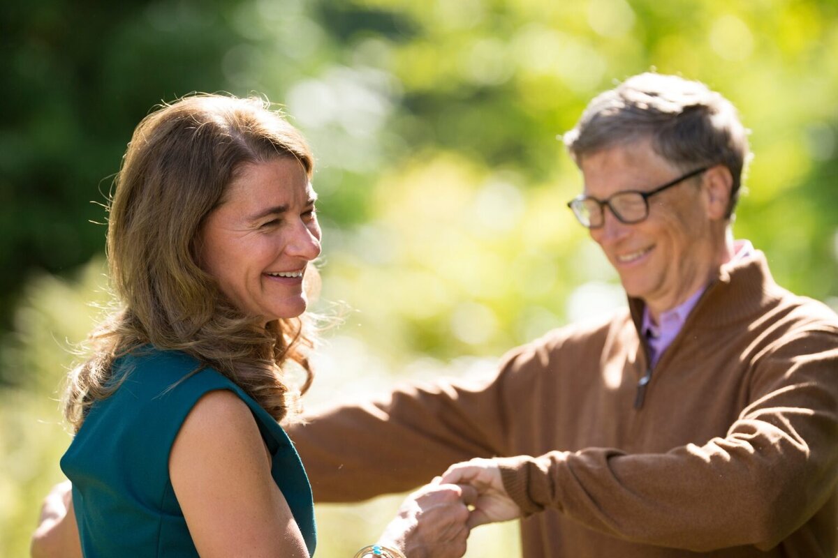 Жена билла гейтса. Билл Гейтс и Мелинда. Мелинда Гейтс в молодости. Мелинда Гейтс развод. Билл Гейтс с женой.