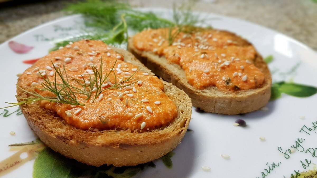 Если произнести слово "альмогроте" 10 раз, то паштет точно получится испанским! 